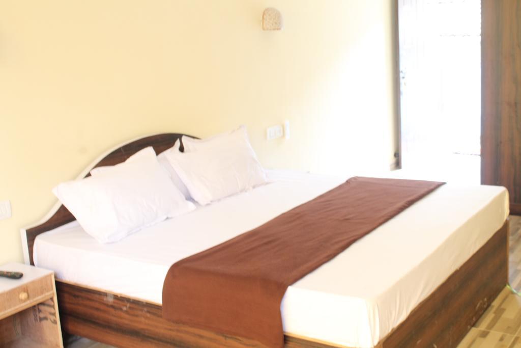 Casa De Joana Hotel กาลังกูติ ภายนอก รูปภาพ